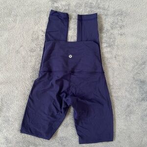 Lululemon leggings size 2 dark blue good condition
